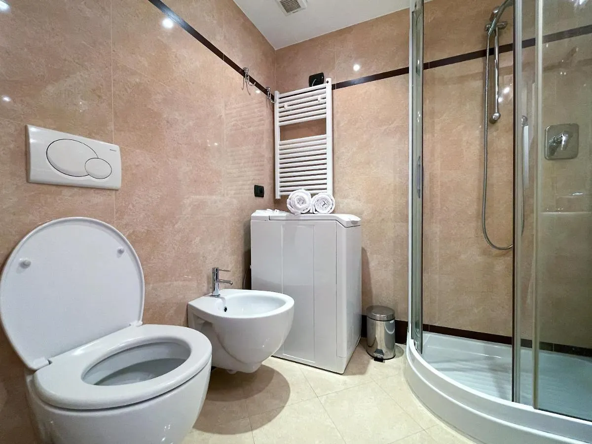 Menton Ville 5 Pers Parking Wifi Ac 0*,  France